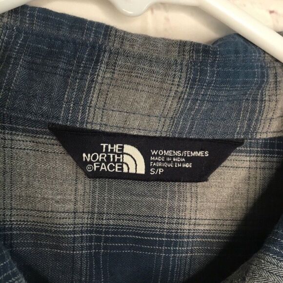 The North Face Tanami Women's Blue Plaid Short Sleeve 1/2 Button Front Shirt  SP - Picture 2 of 7